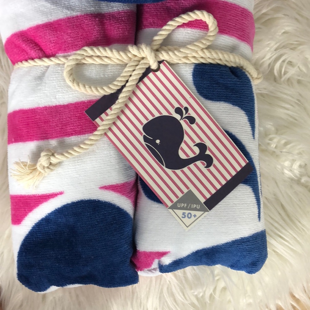 Pottery barn kids hooded towel NWT - Picture 2 of 4